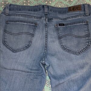 Lee Women's Light Blue Straight Leg Crop Jeans